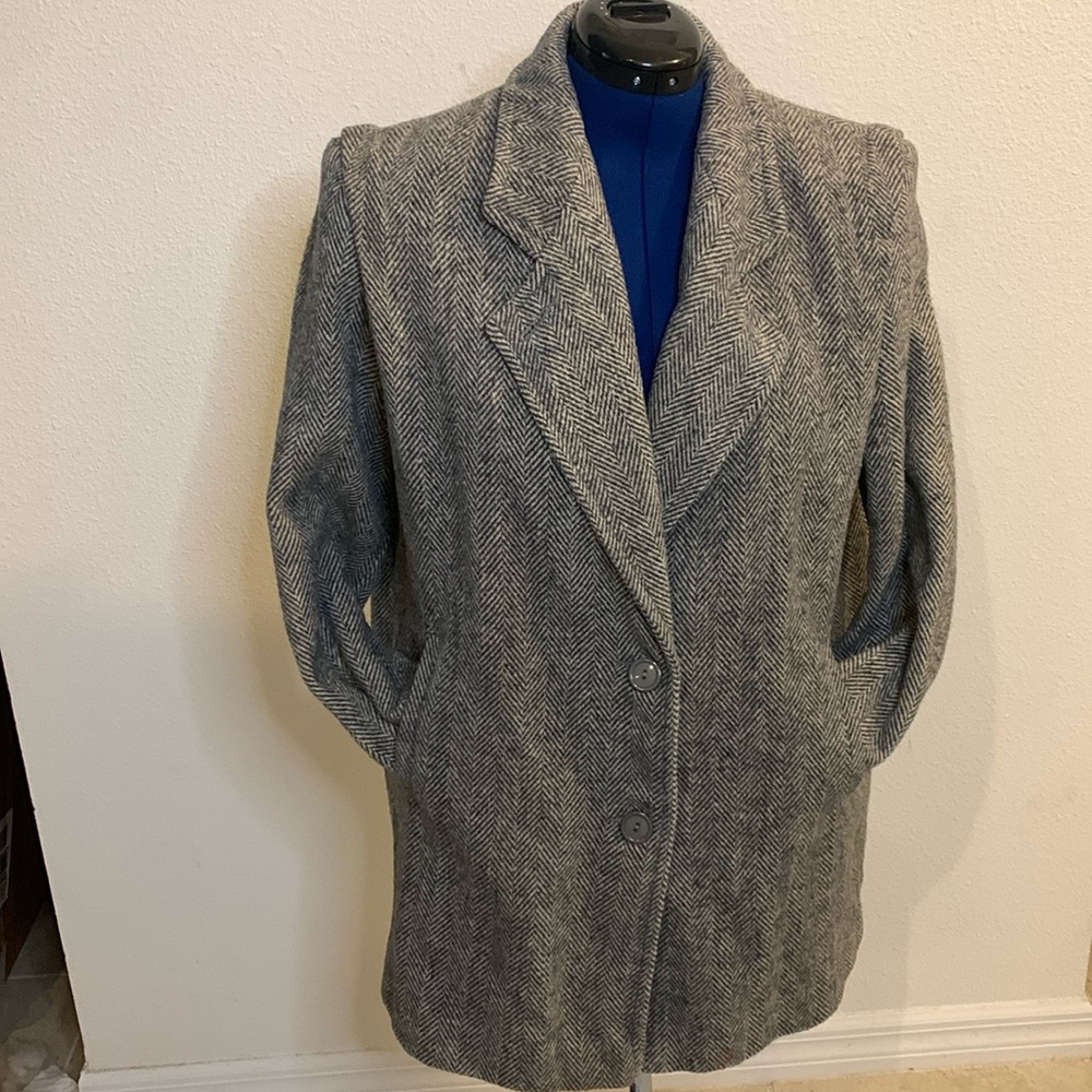 Coat by Bambi Fashion button down
 V-neck flip up collar, pockets lined gray XL